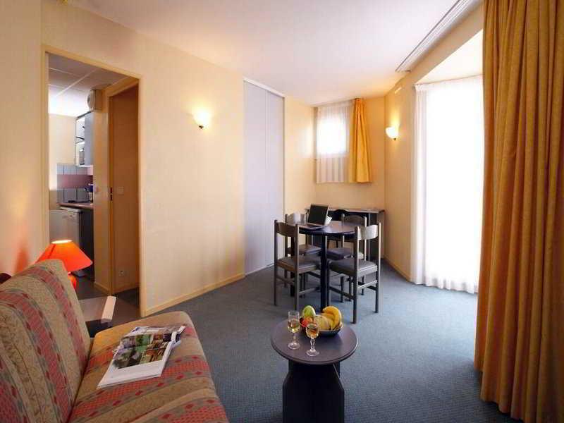 Citadines Croisette Cannes Zimmer foto
